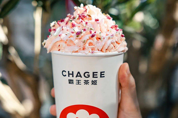 探索适合霸王茶姬加盟的创业者群体，寻找创业机会与发展潜力。