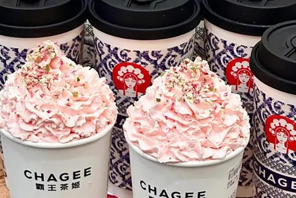 探讨霸王茶姬加盟优势与茶饮行业的未来发展趋势